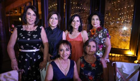  Lourdes Alcalde, Magdalena López, Chala Manzano, Zayde Ketelsen, Bertha Jara y Rosy Padilla.