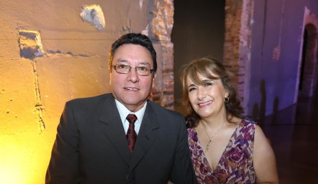 Oscar Welton y Marcela Robles.