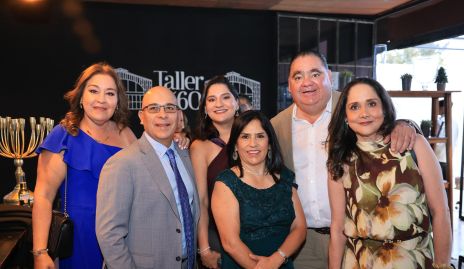  Deyanira Cázares, Agustín García, Marcela Duque, Lupita Quibrera, Francisco Duque y Marcela Sánchez.