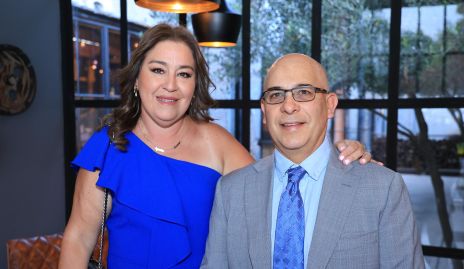  Deyanira Cázares y Agustín García.