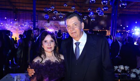  Mari Carmen López y Tirso González, papás del novio.