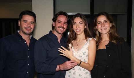  Miguel Álvarez, Eduardo Álvarez, Ana Karen Torres y Cristi Jerez.