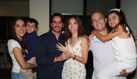  Ana, Miguel Torres, Eduardo Álvarez, Ana Karen Torres y Alejandro Loza.