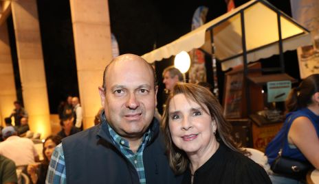  Oscar González y Marisol Hernández .