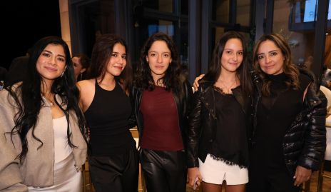  Yaeli García, Mariana Bañuelos, Ana Lu Gómez, María Emilia Gómez y Karen Corona.