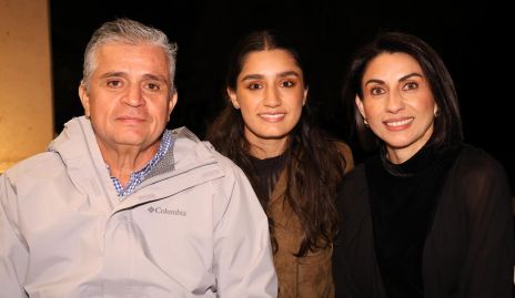  Alfonso Téllez, Montse Téllez y Sonia Yáñez.