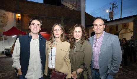  Jorge Puebla, Farah Fontes, Laura Hallal y Beto Fontes.