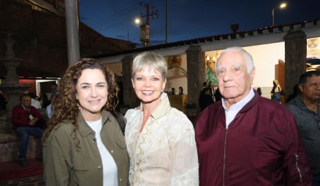  Laura Hallal, Estela Gómez y Alfonso Bustamante.