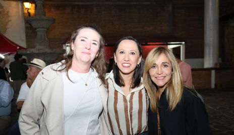  Patricia Flores, Teresa Zapata y Claudia Ramos.