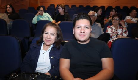  Leticia Medina y Alan Alvarado.