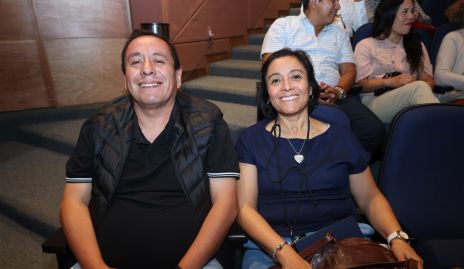  Jesús Guerra y Cynthia Guerra.
