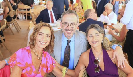  Faustina Catori, Héctor Cárdenas y Pilar Catori.
