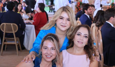 Yolanda, Carmenchu y Claudia.