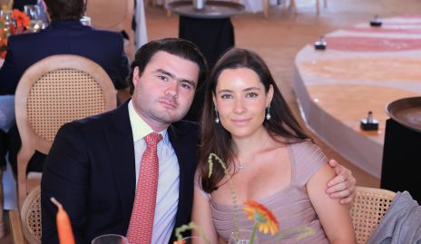  Andrés Morales y Karina Estefan.