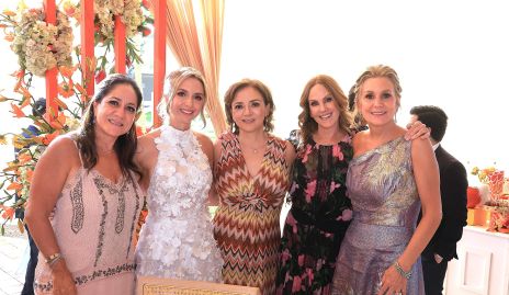  Esther Sandoval, Faustina Villarreal, Cony Alvarado, Manón Gómez y Pupi García.