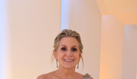  Pupi García, mamá de la novia.