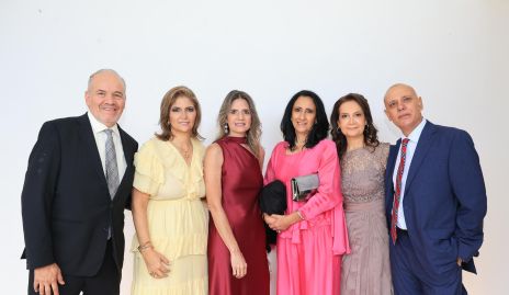  Domingo Santana, Lourdes Leiva, Rosy Rodríguez, Pato Rodríguez, Laura Izaguirre y Javier Cubillas.