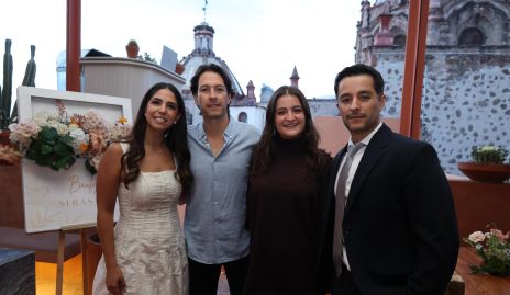  Adriana Estrada, Mauricio Dibildox, Pauli Dibildox y Juan Carlos Dibildox.