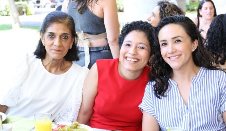  Rocío, Viviana y Angy.