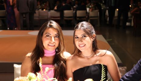  Ana Zúñiga y Melissa Fernández.