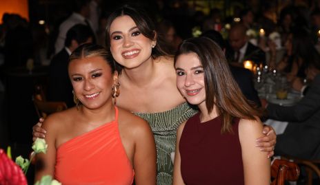  Romina Saucedo, Sofía Liñán y Ale Carvajal.