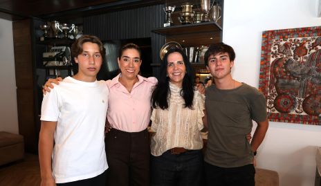  André Medlich, Silvia de la Vega, Claudia Martinez y Gastón González.