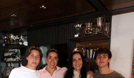  André Medlich, Silvia de la Vega, Claudia Martinez y Gastón González.