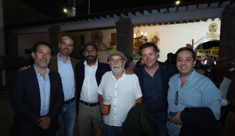  Enrique Esquivel, David Maldonado, Juco Juárez, Enrique Esquivel, Ernesto Esquivel y Raúl Rivera.