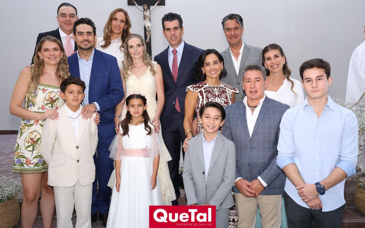 PRIMERA COMUNI&Oacute;N DE RODRIGO FERN&Aacute;NDEZ, REGINA FERN&Aacute;NDEZ Y MATEO MOCTEZUMA