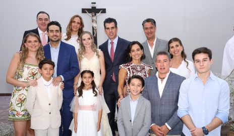  Primera Comunión de Rodrigo Fernández, Regina Fernández y Mateo Moctezuma.