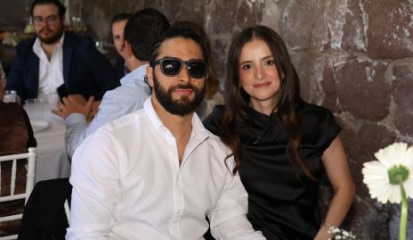  Manuel López y Marie Esacamilla.