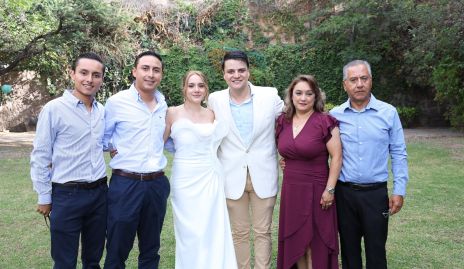  Eduardo Flores, Martin Flores, Gisell Villaseñor, Javier Álvarez, Rocío Palomo y Martin Flores.