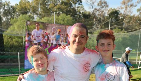  Eduardo Gouyonnet con sus hijos Alejandro y Eduardo.