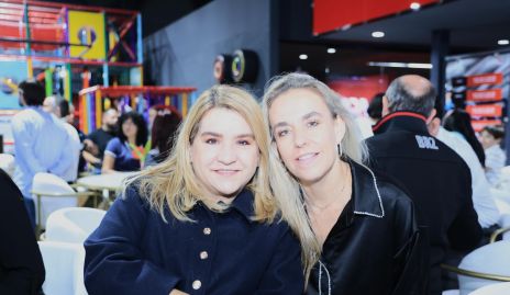  Carmenchu  y Mónica Torres.