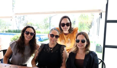  Gloria Mojarro, Michelle Zarur, Pilar Valladares y Arlette Robles.