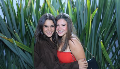  Bárbara Hervert y Camila Esparza.