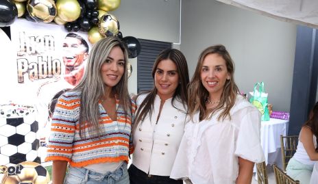  Elizabeth Berrones, Bárbara Berrones y Melissa Compean.
