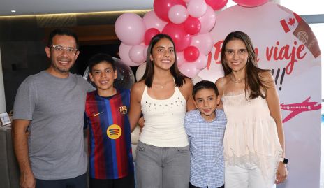 Emmanuel Díaz de León, Santi Díaz de León, Paula Díaz de León, Andrés Díaz de León y Gris Casas .