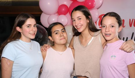  Dany Flores, Romy Trujillo, Montse Montaño y Ana Elena de la Rosa.