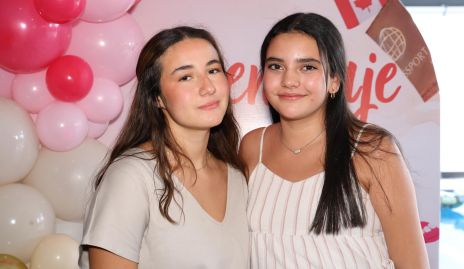  Andrea Manzur y Roberta Gutiérrez.