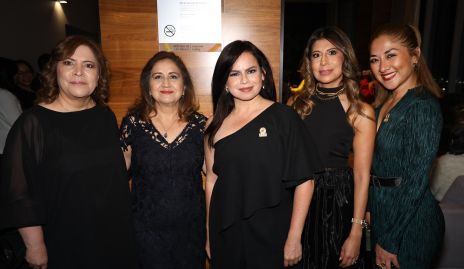  Fabiola Mejorada, Elsa Arias, Mónica Rivera, Coco Contreras y Alma Vázquez.