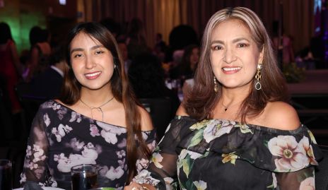  Paola Castillo y Edna Jara.