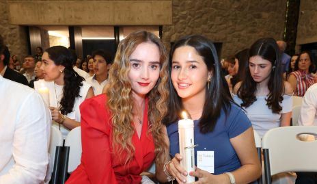  Rebeca Mireles y Denisse Favela.