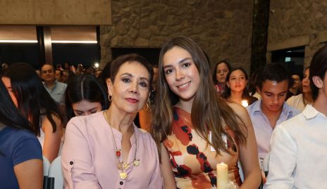  Charis Castillo y Alejandra Narváez.