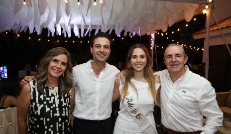  Rocío Gallegos, Gerardo Valle, Chiara Pizzuto y Gerardo Valle.