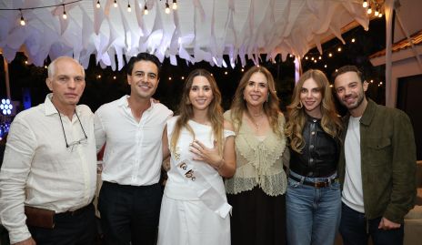  Antonio Pizzuto, Gerardo Valle, Chiara Pizzuto, Pilar Díaz de León, Mariana Pizzuto y Diego Gómez.