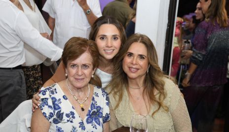  Lolita Aguirre, Chiara Pizzuto y Pilar Díaz de León.