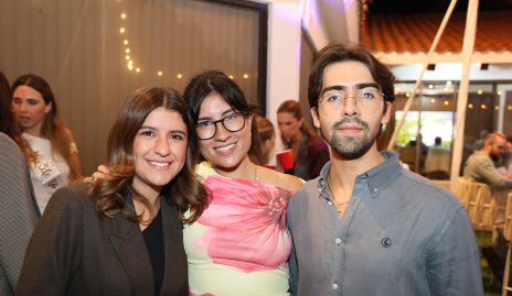  Regina Martínez,  Jimena Valseca y Juan Pablo Bocard.