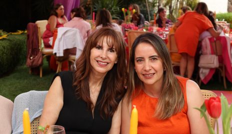  Rossana Celis y Sandra González.
