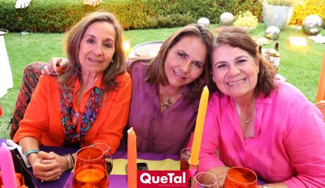  Maru Velázquez, Toyita Villalobos y Sandra Recinos.
